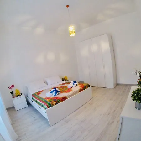 Oudeis Holidays * 트로페아