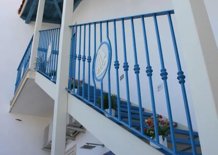 Oudeis Holidays Apartman *