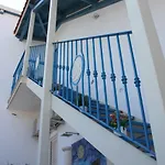 Oudeis Holidays Apartment *